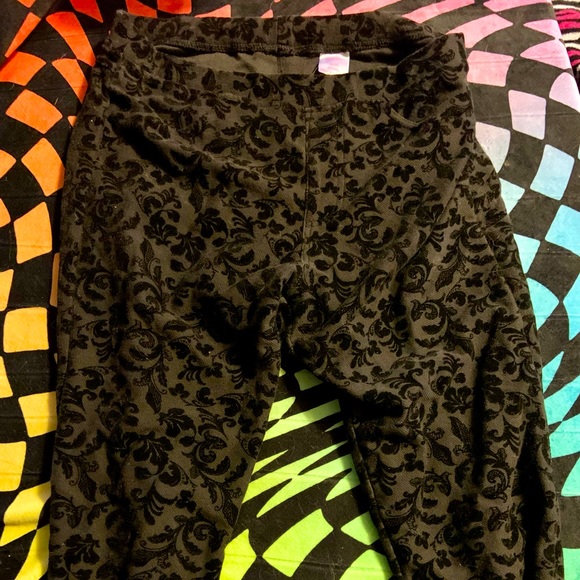 Velvet Floral Leggings - Picture 1 of 3